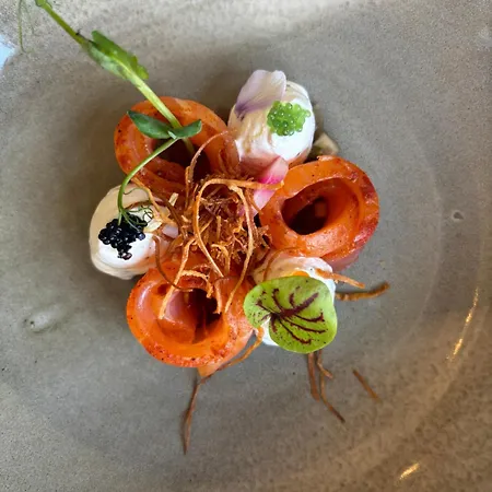 Holiday home Spacious Family Friendly 3-bed With Private Courtyard Walk To Centre *