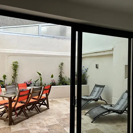 Holiday home The Courtyard, Cognac