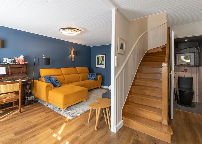 Spacious Family Friendly 3-bed With Private Courtyard Walk To Centre Cognac