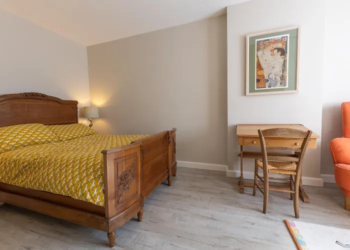 Сasa de vacaciones Spacious Family Friendly 3-bed With Private Courtyard Walk To Centre *